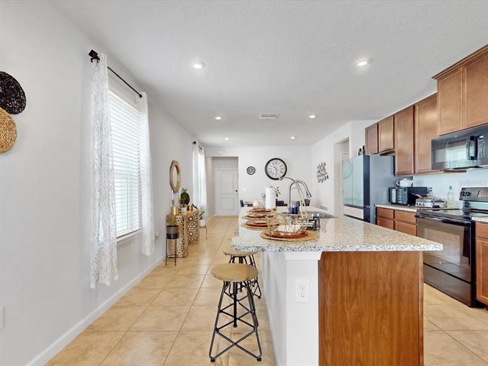 Image No.9-3 Bed Property for sale