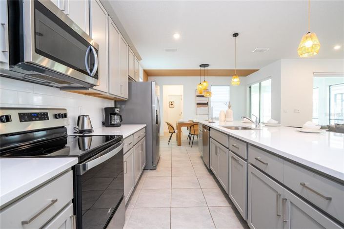 Image No.34-6 Bed Property for sale