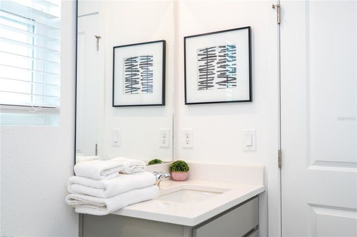 Image No.48-6 Bed Property for sale