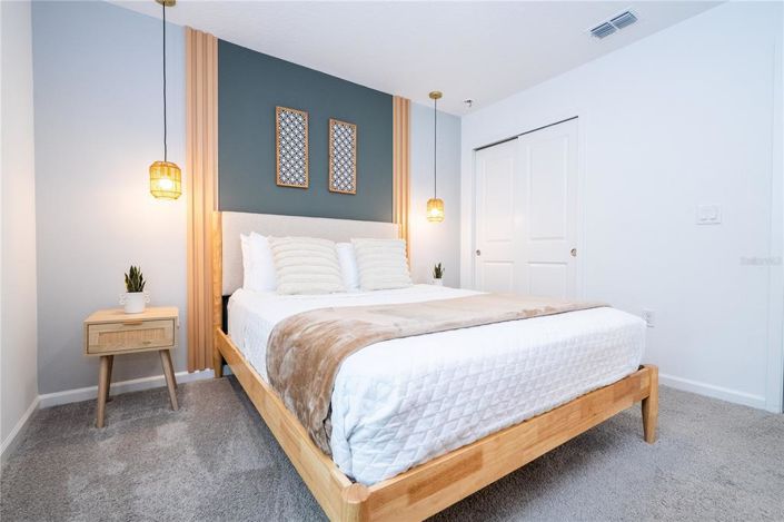 Image No.55-6 Bed Property for sale