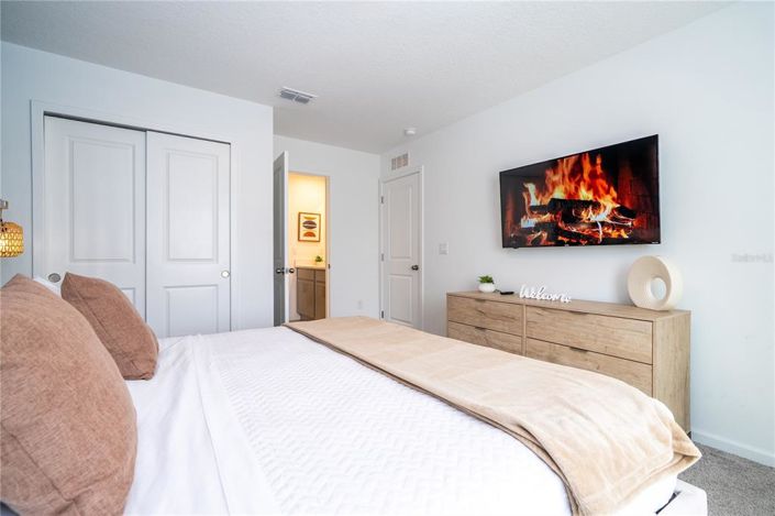 Image No.62-6 Bed Property for sale