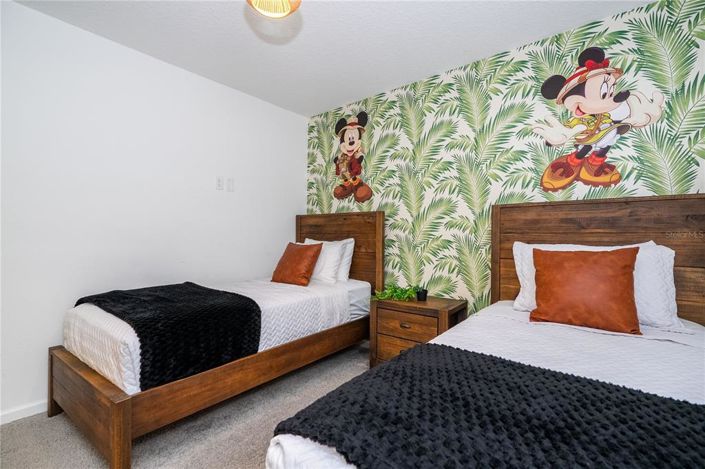 Image No.65-6 Bed Property for sale