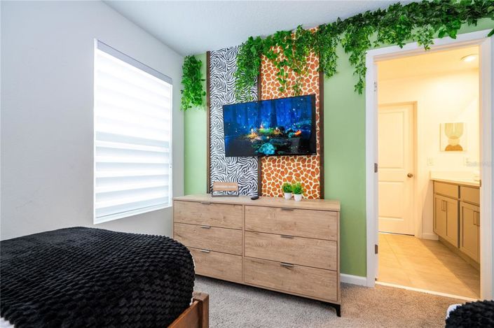 Image No.66-6 Bed Property for sale