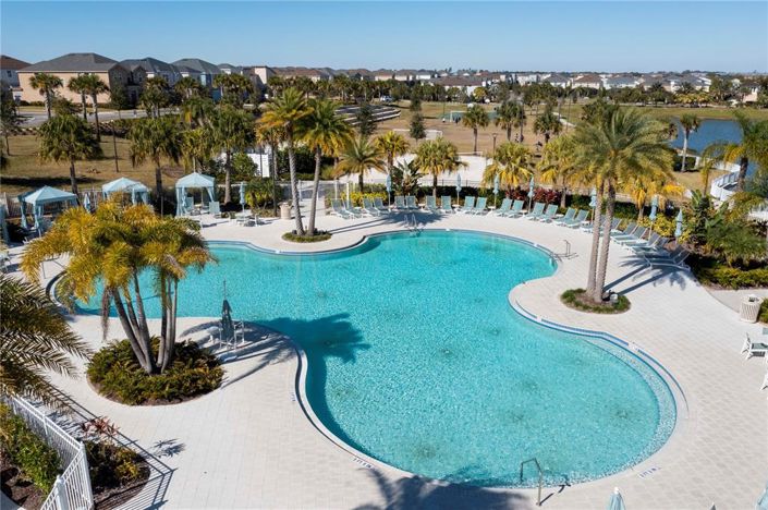 Image No.91-6 Bed Property for sale