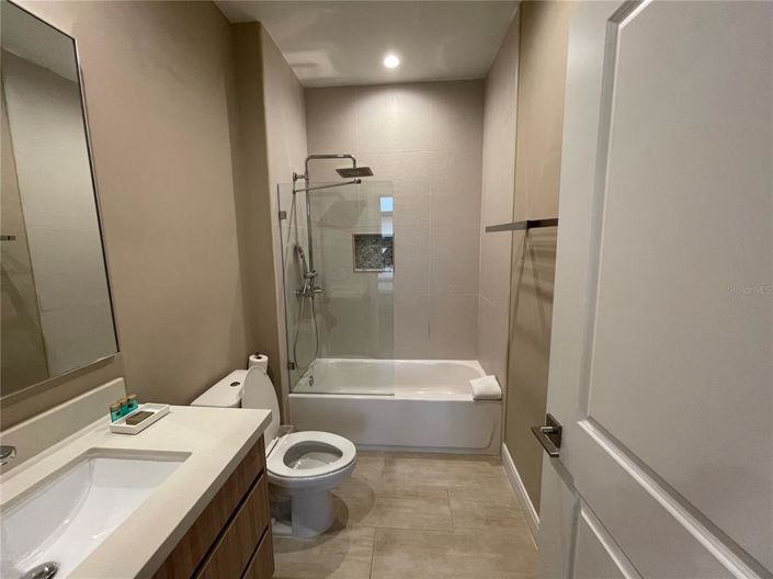 Image No.25-4 Bed Townhouse for sale