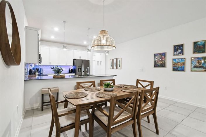 Image No.10-3 Bed Property for sale