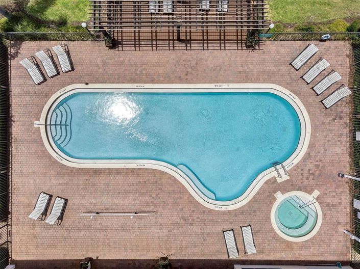 Image No.57-Propriété de 5 chambres à vendre à Clermont