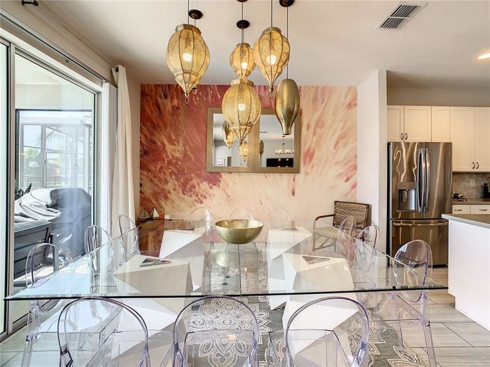 Image No.13-9 Bed Property for sale