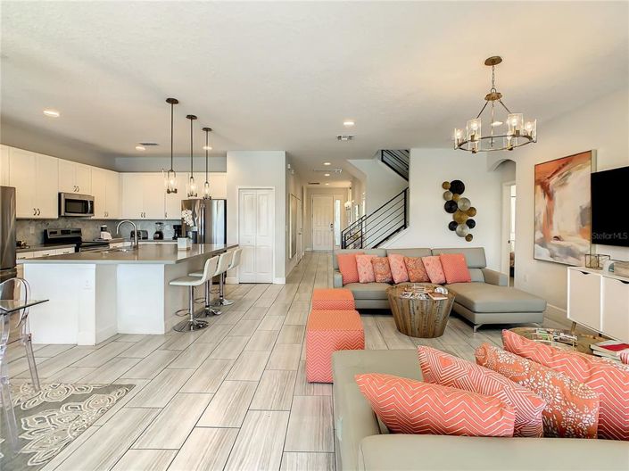 Image No.14-9 Bed Property for sale