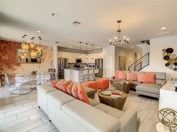 Image No.22-9 Bed Property for sale