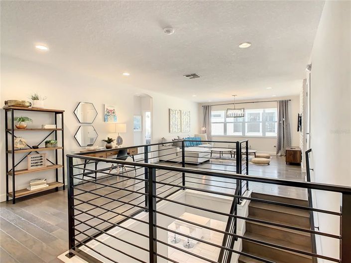 Image No.27-9 Bed Property for sale