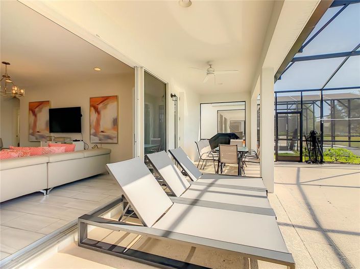 Image No.88-9 Bed Property for sale