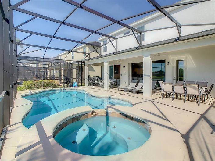 Image No.91-9 Bed Property for sale