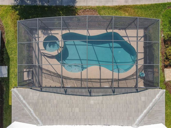 Image No.92-9 Bed Property for sale