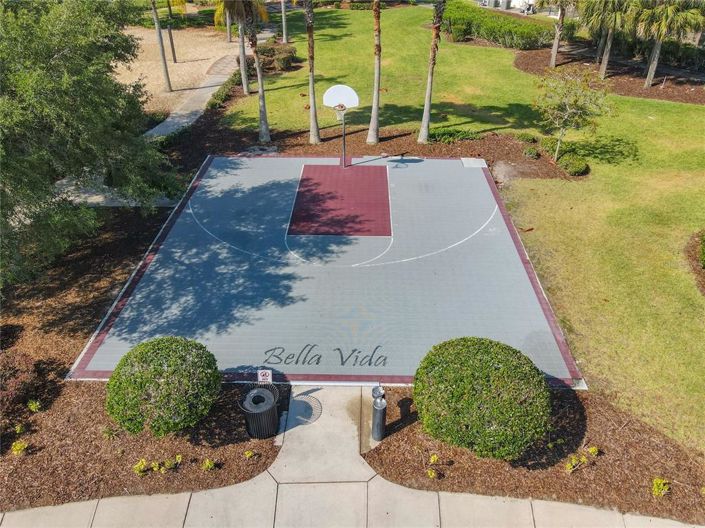 Image No.97-9 Bed Property for sale