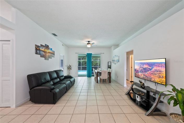 Image No.2-3 Bed Property for sale