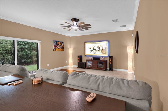 Image No.14-5 Bed Property for sale