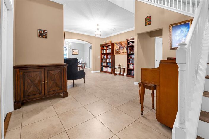 Image No.22-5 Bed Property for sale