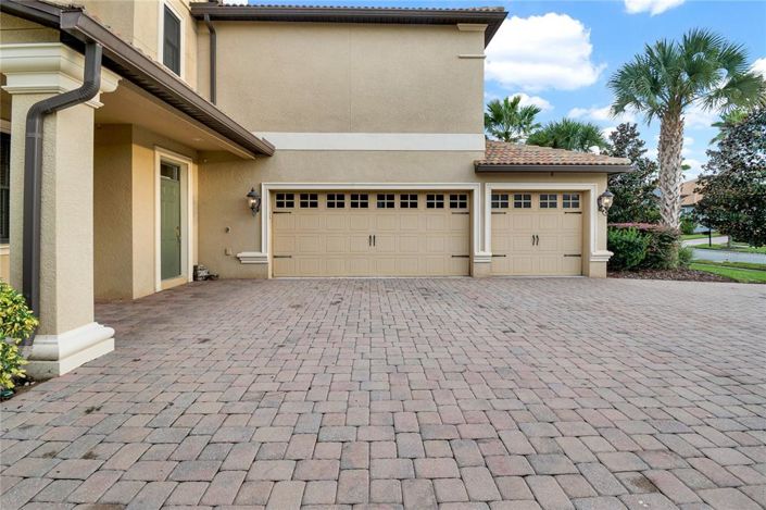 Image No.42-5 Bed Property for sale