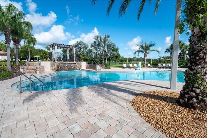 Image No.65-5 Bed Property for sale