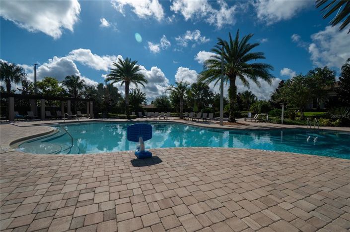 Image No.68-5 Bed Property for sale