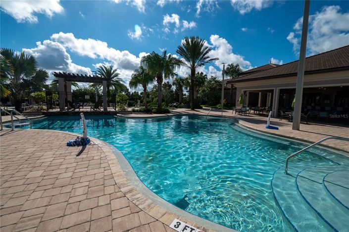 Image No.69-5 Bed Property for sale