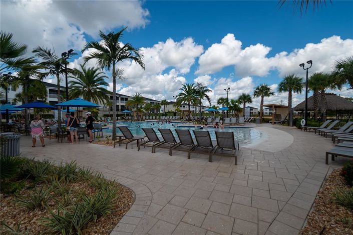 Image No.76-5 Bed Property for sale