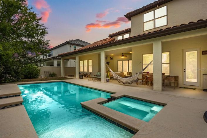 Image No.2-Propriété de 6 chambres à vendre à Orlando