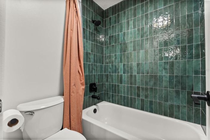 Image No.18-4 Bed Property for sale