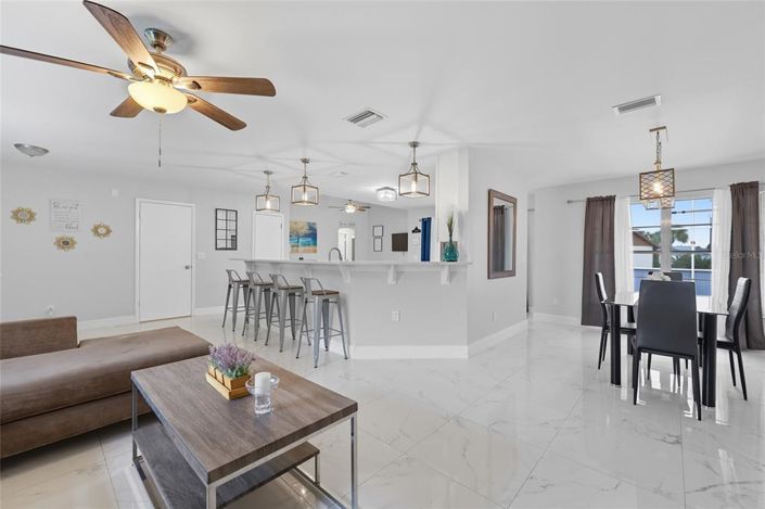 Image No.11-4 Bed Property for sale