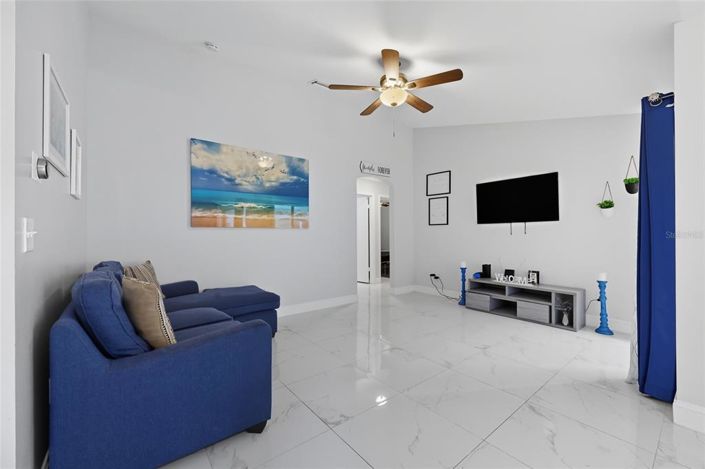 Image No.13-4 Bed Property for sale