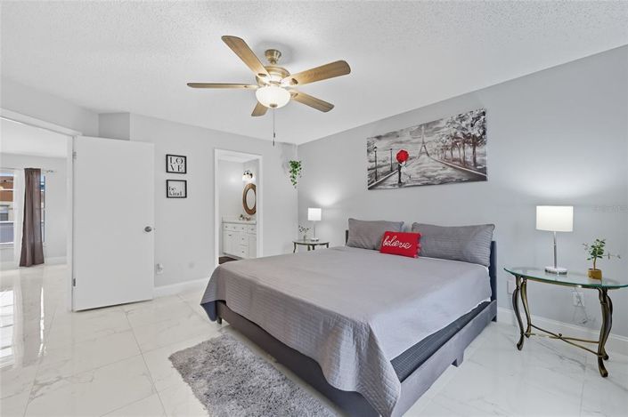 Image No.16-4 Bed Property for sale