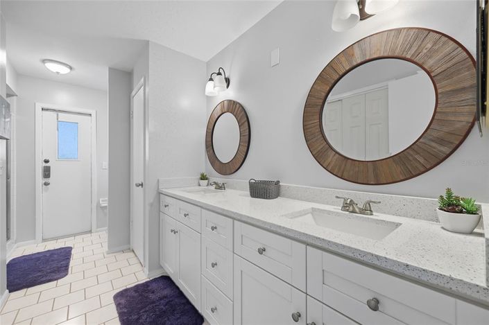 Image No.18-4 Bed Property for sale