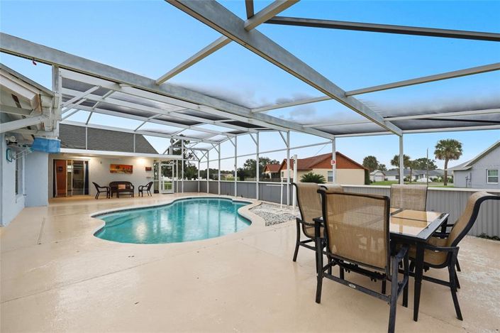 Image No.2-4 Bed Property for sale