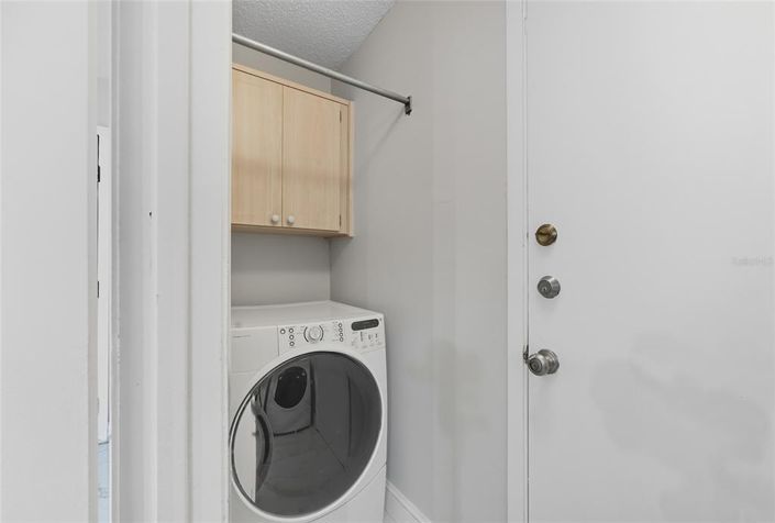 Image No.24-4 Bed Property for sale