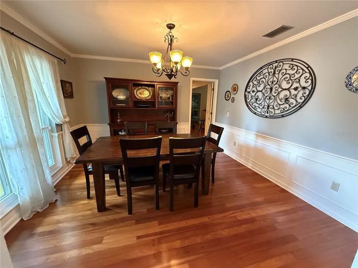 Image No.10-3 Bed Property for sale