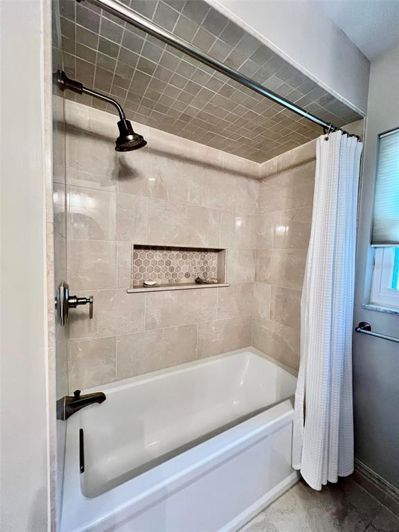 Image No.21-3 Bed Property for sale