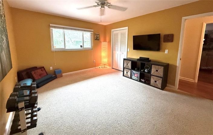 Image No.22-3 Bed Property for sale