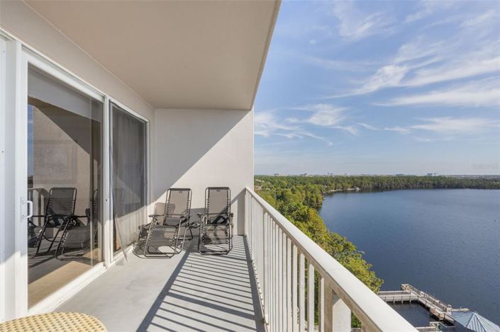 Image No.3-Propriété de 2 chambres à vendre à Orlando