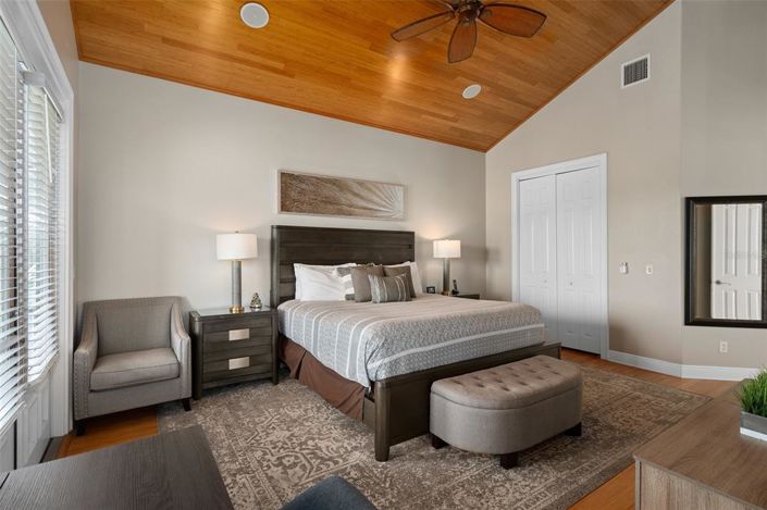 Image No.33-5 Bed Property for sale