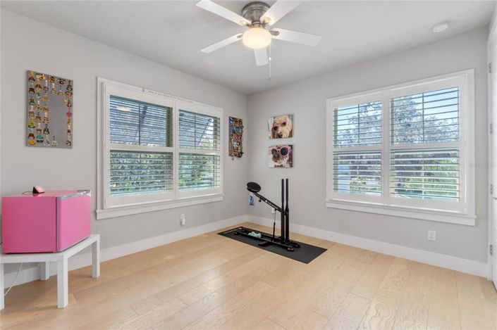 Image No.25-4 Bed Property for sale