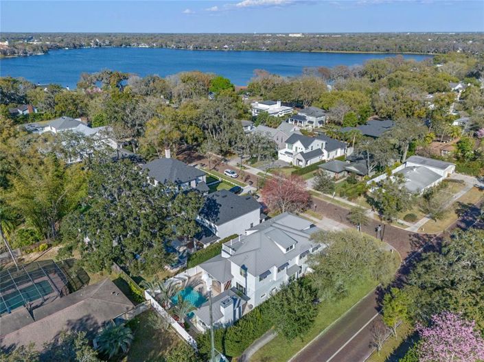 Image No.3-4 Bed Property for sale