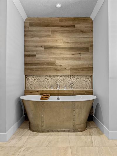 Image No.32-4 Bed Property for sale