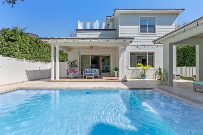 Image No.43-4 Bed Property for sale