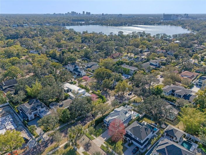 Image No.54-4 Bed Property for sale