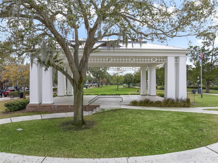 Image No.69-4 Bed Property for sale