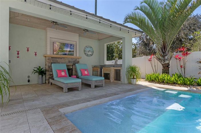 Image No.88-4 Bed Property for sale