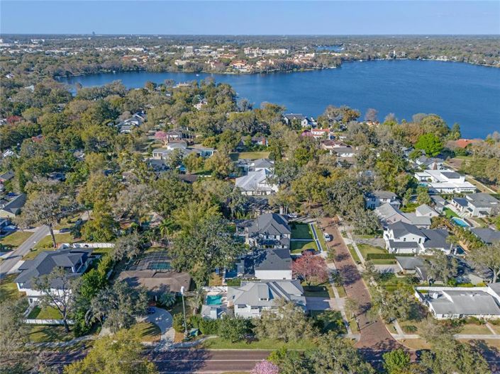 Image No.89-4 Bed Property for sale