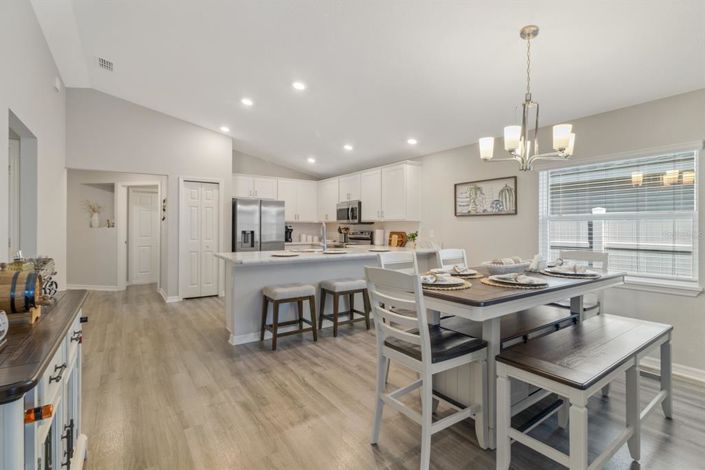 Image No.12-3 Bed Property for sale