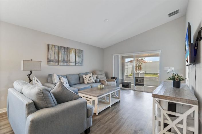 Image No.14-3 Bed Property for sale